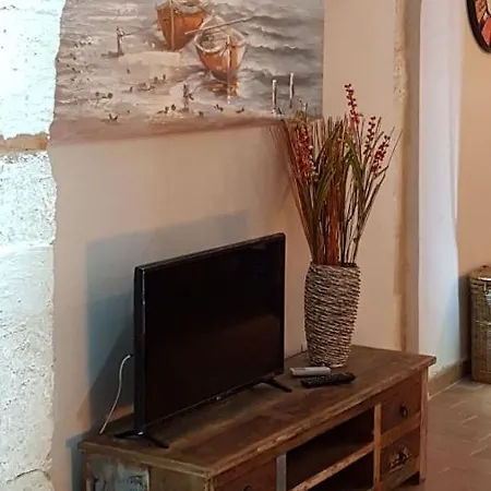 La Feluca Apartment *