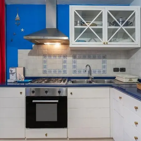 La Feluca Apartment *
