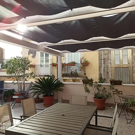 La Feluca Siraküza